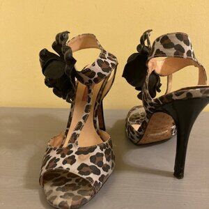 Betsey Johnson Leopard print T strap heels with black patent rose accent, 9.5